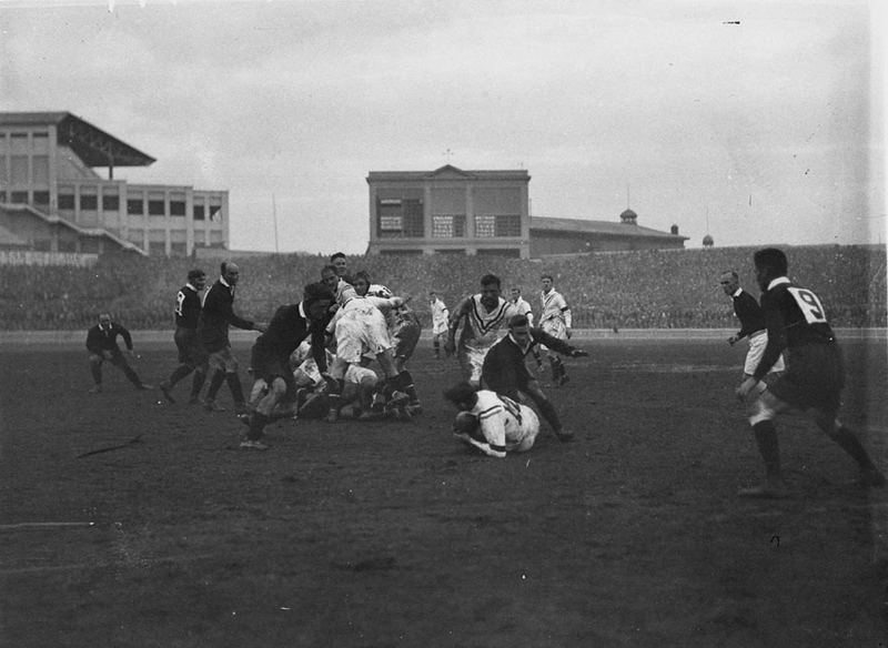 Rugby league in the mud at the Sydney Sports Ground, 1930s