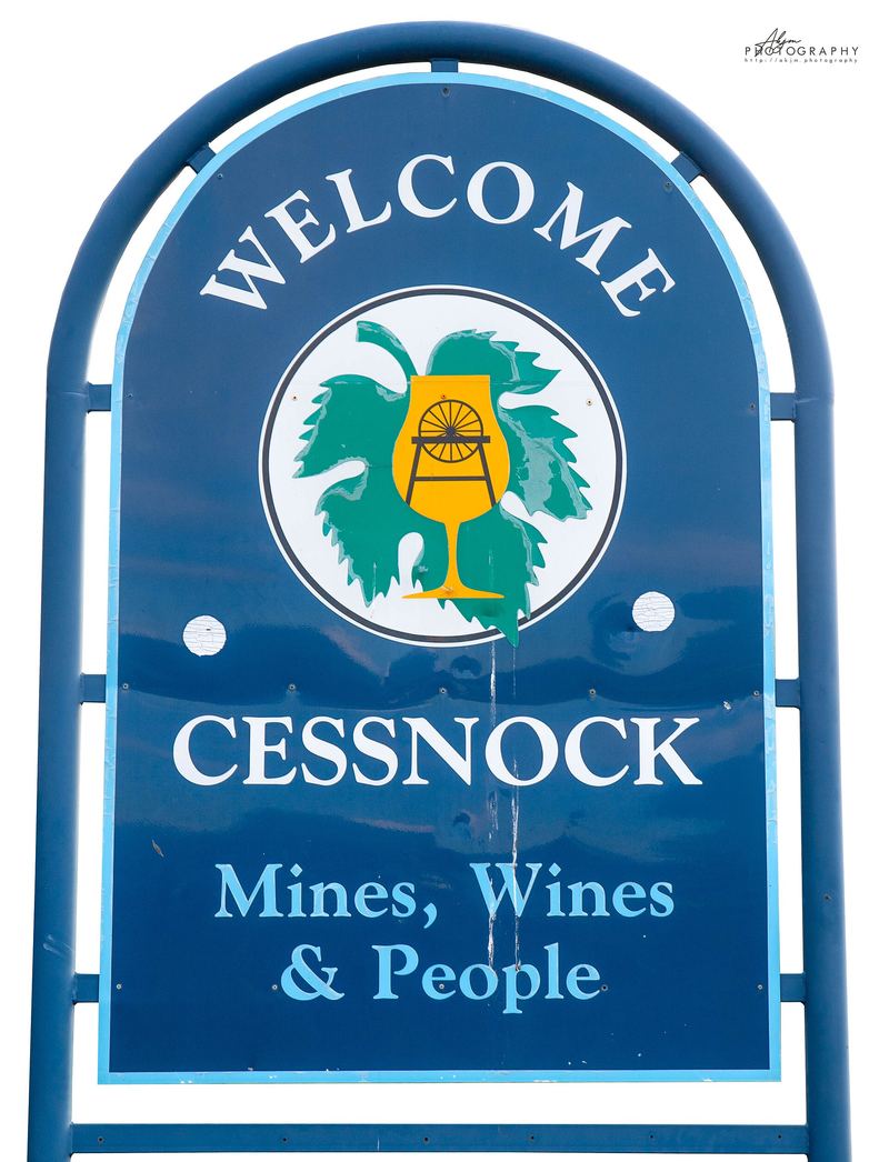 Welcome to Cessnock sign